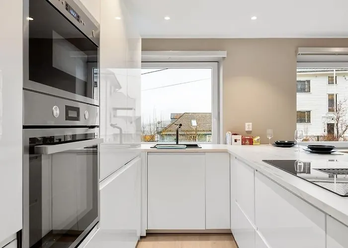 Lille Damsgardsveien 61 *